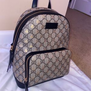 Gucci Gold Bees GG Supreme Canvas Backpack